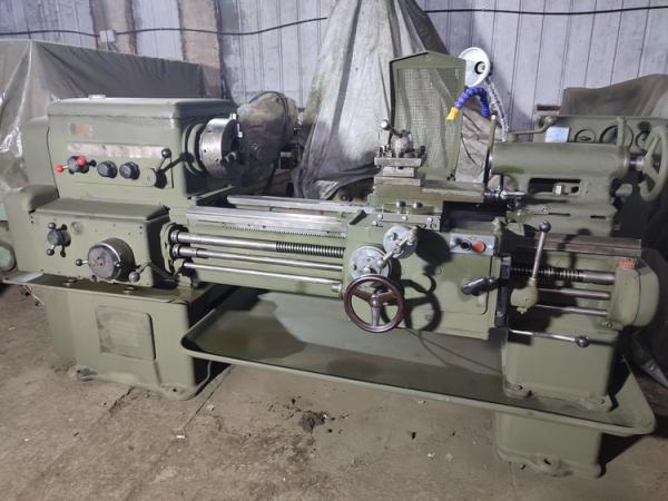 Токарный станок 1К625 продам